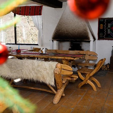 Hotel Satu Muscelean Albestii de Muscel Esterno foto