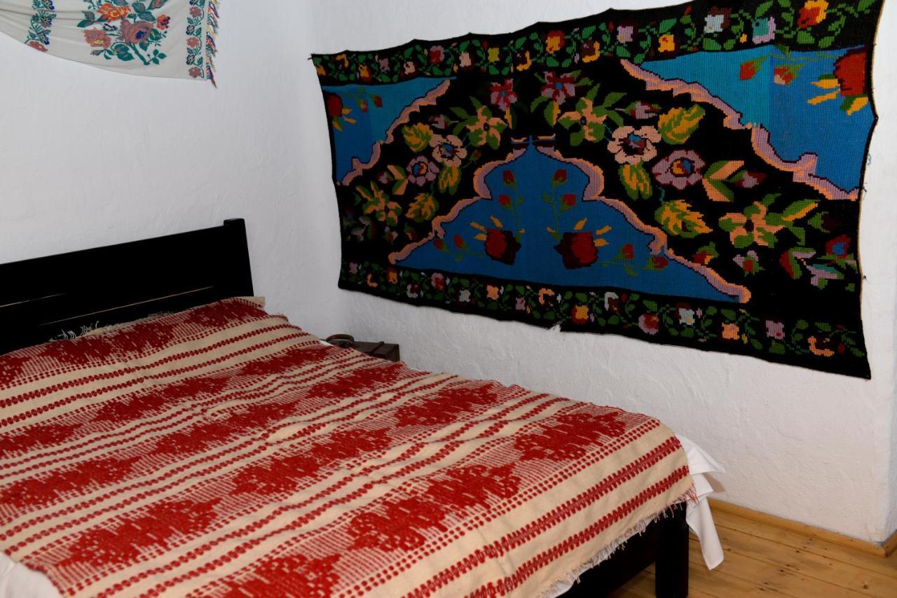 Hotel Satu Muscelean Albestii de Muscel Esterno foto