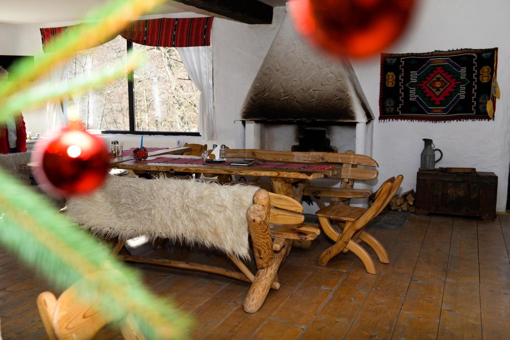 Hotel Satu Muscelean Albestii de Muscel Esterno foto